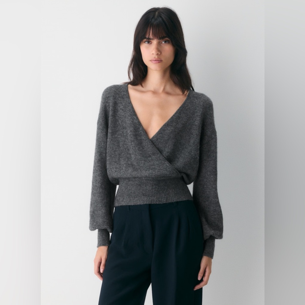 Aritzia Wilfred Dear Sweater, like new